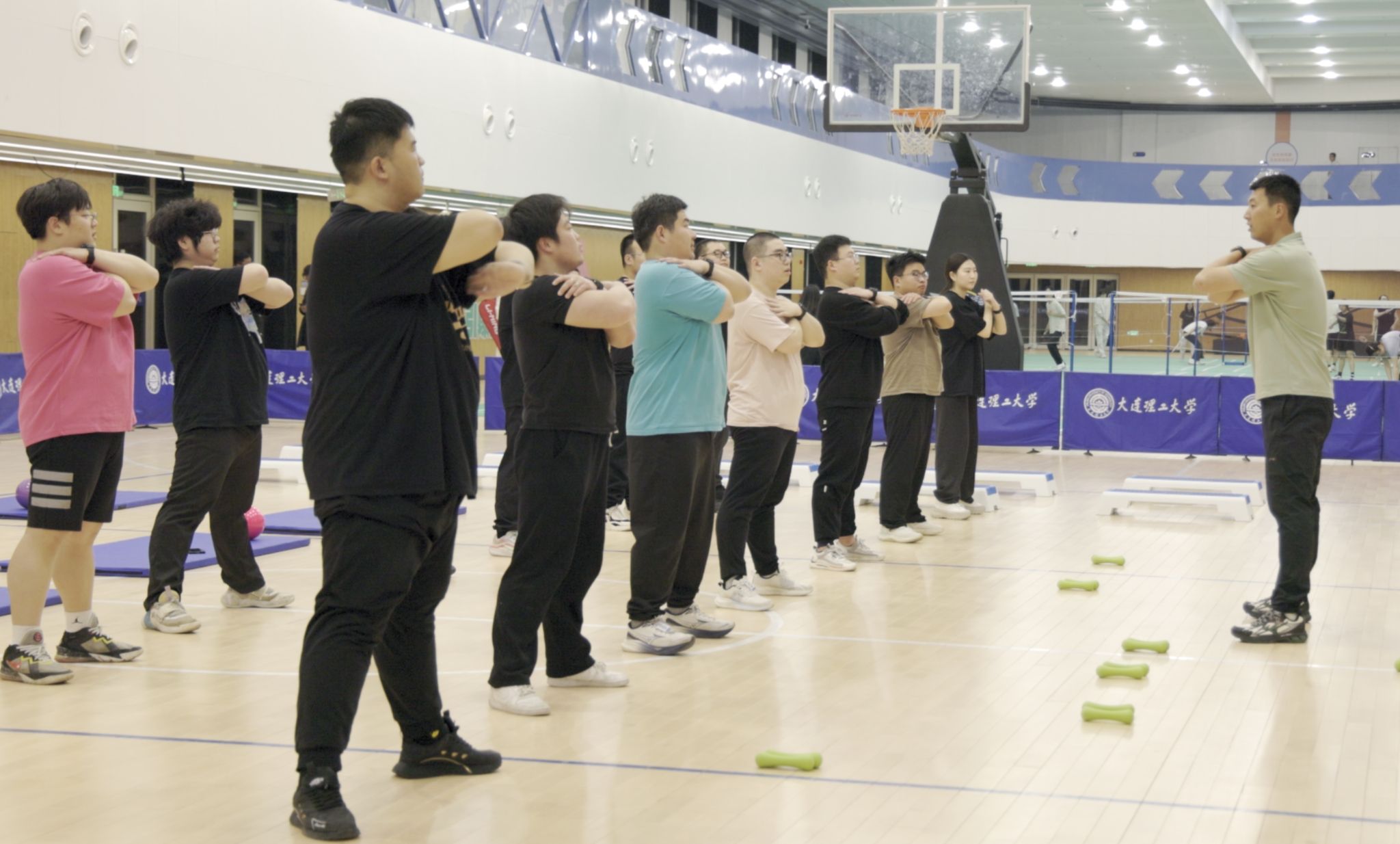 【科技日?qǐng)?bào)】這門課讓學(xué)生一邊減體重一邊漲學(xué)分